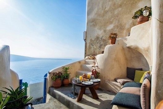 Traditional Cave House in Santorini - Interior