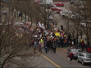 Police clash with protesters during march near Lloyd Center | Police Problems and Policy | Scoop.it