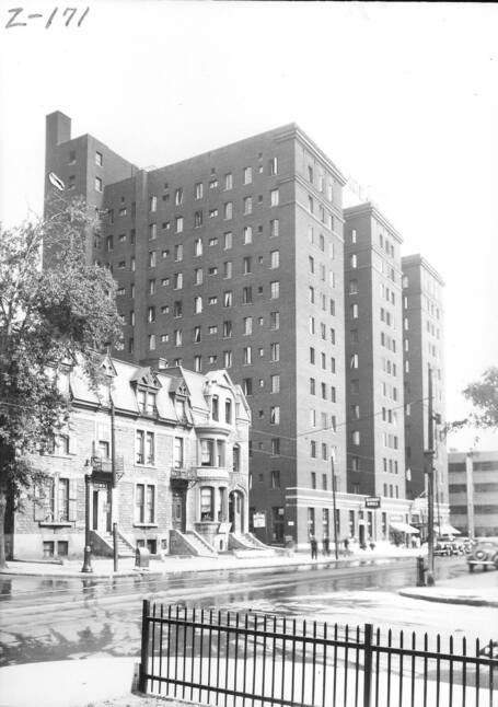 H&ocirc;tel Ford (1425, boulevard Dorchester Ouest, devenu boulevard Ren&eacute;-L&eacute;vesque), 10 ao&ucirc;t 1936 | Photos ancestrales de Montr&eacute;al | Scoop.it