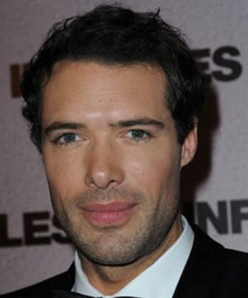 Blagnac. Nicolas Bedos et Ludivine Sagnier en tournage chez Airbus | Toulouse La Ville Rose | Scoop.it