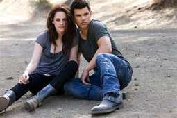 Kristen Stewart, Taylor Lautner Mobbed in Brazilian Hotel--Where Was Robert ... - Gather Celebs News Channel | The Twilight Saga | Scoop.it