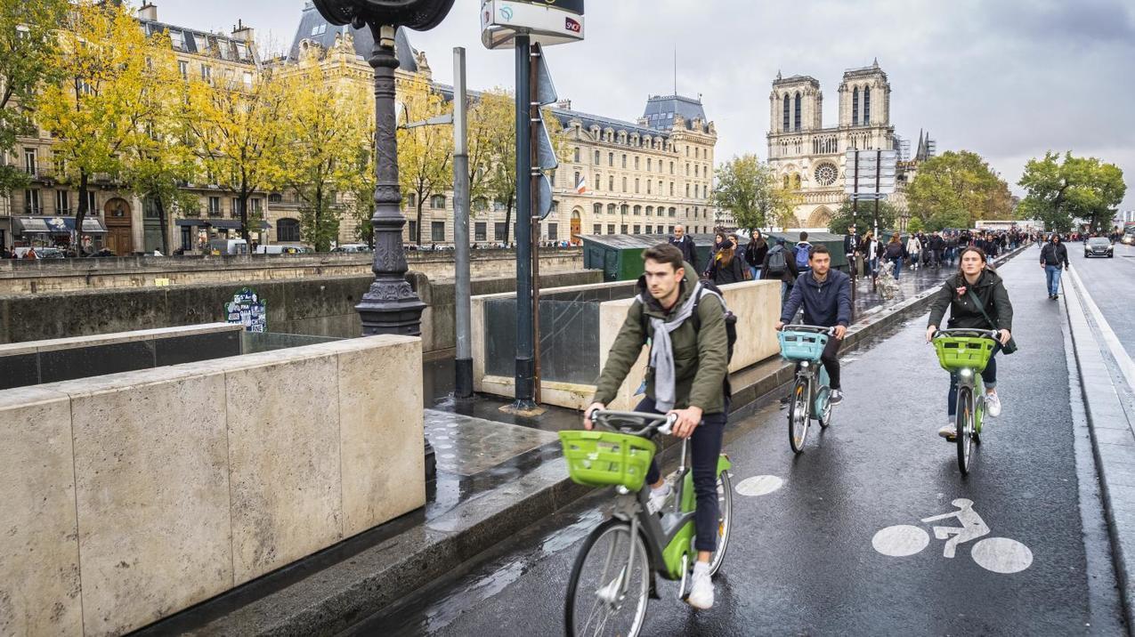 Paris En T Te Des Grandes Villes Fran Cc