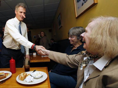 Brown attacked Warren's legal work but offered no evidence | Globe | Massachusetts Senate Race 2012 | Scoop.it
