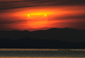 Ring of Fire Eclipse: 2012 | Flash instantan&eacute; | Scoop.it