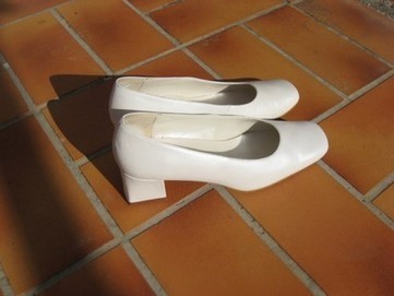 Chaussures de mariÃ©e 39 blanc nacrÃ© ivoire pas cher d'occasion 2012 ...