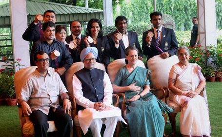 Images: India's Olympics medalists meet PM, Sonia, Advani | Firstpost | Sports Photography | Scoop.it