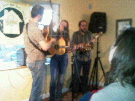 Loving the Honeycutters at Tree House Concerts in Takoma Park. Thanks Gillian. http://yfrog.com/nuexquqj | House Concert Scoop | Scoop.it