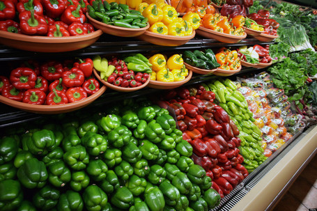 Eating Veggies Linked With Lower Risk Of Breast Cancer, Study Finds | healincomfort health information | Scoop.it