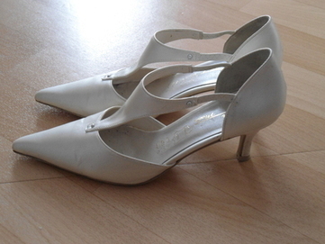 Chaussures  escarpins ivoire de mariage d'occasion T38 | Robes de ...