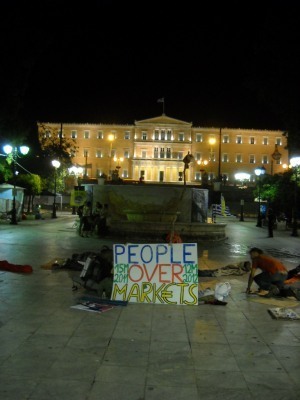 Cleaning&nbsp;Syntagma | March to Athens | Scoop.it