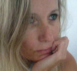 Interview de Muriel Cossard Guy, Psy & Community Manager | MoreThan Words | More Than Words | Scoop.it