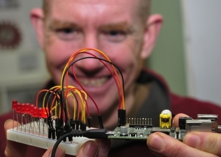 Learn how to make a raspberry pi, but don't pour any custard! - Hebdenbridge Today | Heron | Scoop.it