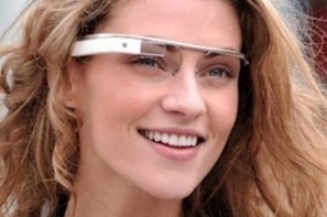 Facebook et Twitter arrivent sur les Google Glass | MediaBrandsTrends | Scoop.it