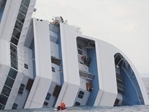 Il salvataggio del commissario di bordo - Foto | Naufragio della Costa Concordia | Scoop.it