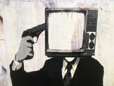 People Now Spend More Time Watching Their Phones Than Watching TV | MobileandSocial | Scoop.it
