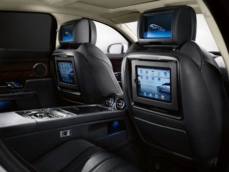 Will cars help iPad zoom away for good? &mdash; Apple News, Tips and ... | iWantOne | Scoop.it