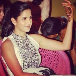 Katrina Kaif Childhood & Teenage Photos | B...