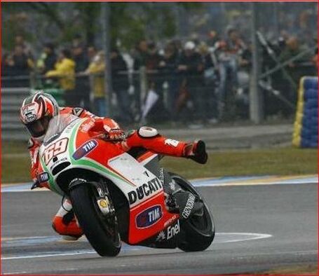 La vie en Rossi', singing in the rain (English Version) | | Ductalk | Scoop.it