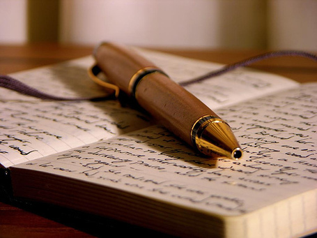 Blogtalk: From Journaling to Essay and Memoir Writing &mdash; Writing Through Life | personal storytelling | Scoop.it