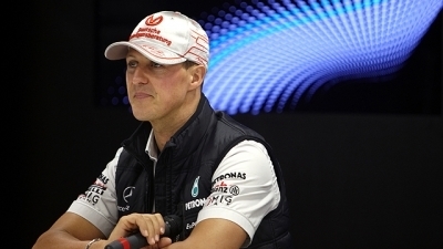 F1 Formula 1 2011: F1 news:F1: Schumacher Admits Eyeing Return To Retirement - SPEEDtv.com | F1 news | Scoop.it