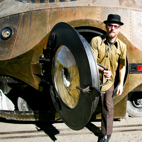 DVICE The ultimate steampunk car features a working aperture door