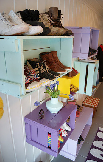 Colorful Crates On Wall To Display Shoes | Home & Office Organization | Scoop.it