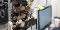 Human, AI and Robotics: Man Walks With Aid of Brain-Controlled Robotic Legs for the First Time | leapmind | Scoop.it