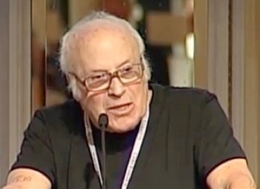 Richard Russell - Gold, Silver, Stocks & Collapsing Incomes | Gold and What Moves it. | Scoop.it