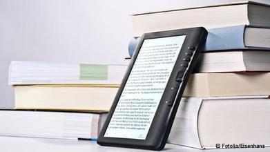 'Professional self-publishing' no longer oxymoron - Deutsche Welle (press release) | Journaling Writing Revising Publishing | Scoop.it