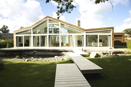 Architecture  Home Design on Contemporary Eco Friendly Villa Design With Transparent Exterior Glass