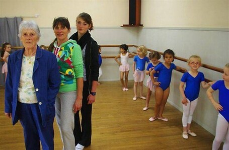 L'&eacute;cole Genest-Biard est entr&eacute;e dans la danse en 1951 - Ouest-France | M&eacute;thode Ir&egrave;ne POPARD | Scoop.it