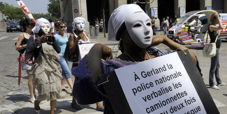 #Soci&eacute;t&eacute; A Lyon, des prostitu&eacute;es rejettent l' "abolitionnisme" - Le Monde.fr | LYonenFrance | Scoop.it