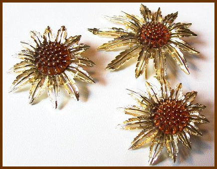 Vintage Brooch Earring Set Amber Sunflower Sarah Coventry Mid Century Designer Jewelry VG | Sunflowers | Scoop.it