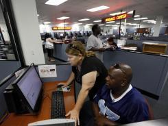 Study: Middle class poorer, earned less in 2000s | Coffee Party News | Scoop.it