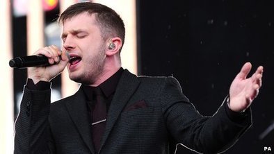 BBC - Newsbeat - Plan B plays Hackney amid rainstorm | Interesting News Stories | Scoop.it