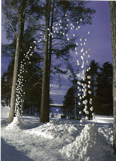 Cornelia Konrads: "Moment of decision" | Art Installations, Sculpture | Scoop.it