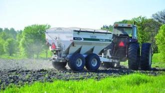 Report finds nutrient demand will be delayed globally due to weather | Grain du Coteau : News ( corn maize ethanol DDG soybean soymeal wheat livestock beef pigs canadian dollar) | Scoop.it