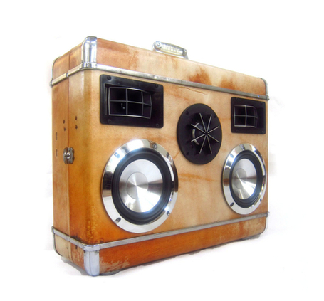 Pimp Your Listen! It's a boom box. It's a vintage suitcase. No, it's a BoomCase | Soundtrack | Scoop.it
