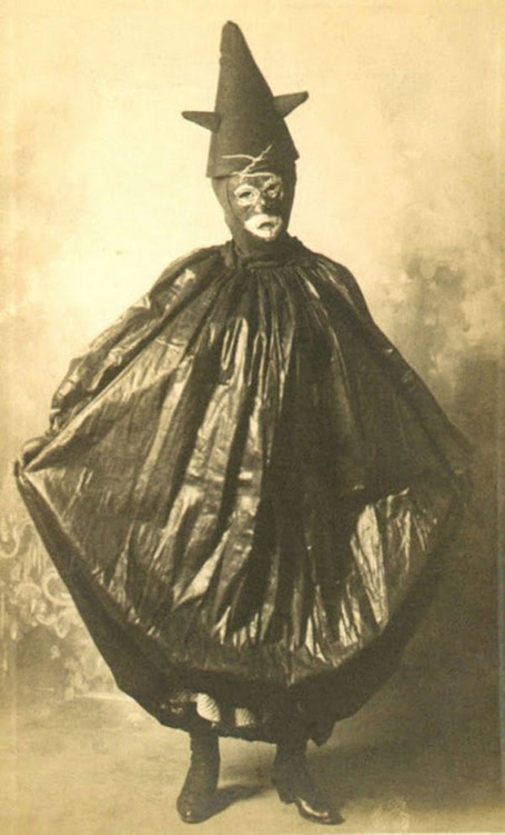Haunted Air: Halloween Photos 1875-1955 - Boing Boing | Halloween | Scoop.it