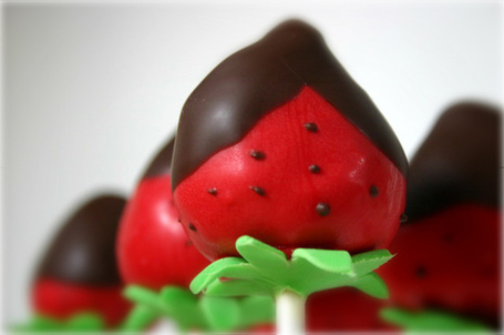 Chocolate Covered Strawberry Cakepop | Flickr&nbsp;: partage de photos&nbsp;! | Cupcakealicious | Scoop.it