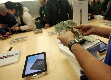 Young tablet owners more willing to pay for news | MobileandSocial | Scoop.it