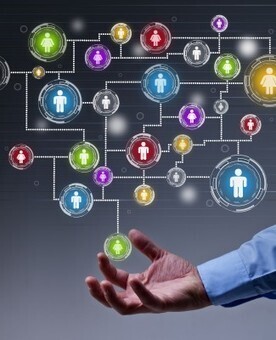 A qui appartiennent les comptes et contenus Twitter ou Facebook ? &laquo; id-carrieres Le Blog | Community management | Scoop.it