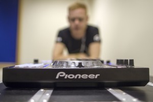 BPM 2012: Pioneer DDJ-SX hands on - DJWORX | DJing | Scoop.it