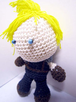 Final Fantasy 7 / Advent Children: Cloud Strife Crochet Amigurumi Doll | Geeky Creations | Scoop.it