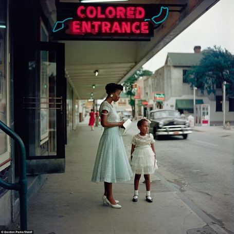 Gordon Parks. Fot&oacute;grafo de la segregaci&oacute;n racial | Libro blanco | Scoop.it