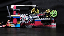 Smoked Bits: Dancing Lego and Five Servos | Arduino, Netduino, Rasperry Pi! | Scoop.it