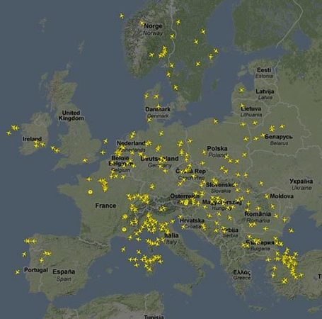 Airplane Tracker on Flightradar24 Com   Live Flight Tracker    Community Voyageur   Scoop