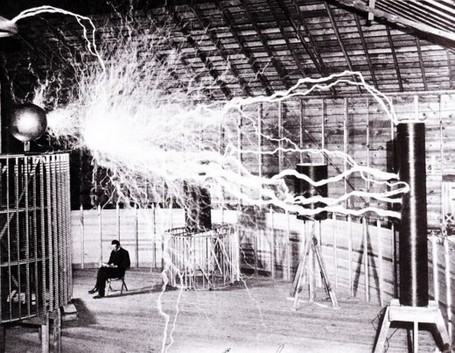 Nikola Tesla in his laboratory, 1899 | Unknown Knowledge | Scoop.it