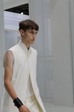 Le look du jour : Dior homme tout en&nbsp;l&eacute;g&egrave;ret&eacute; | Le blog mode de l'homme urbain | Scoop.it