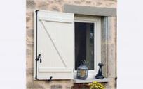Volets battants PVC&eacute;a : isolation et design | IMMOBILIER 2013 | Scoop.it